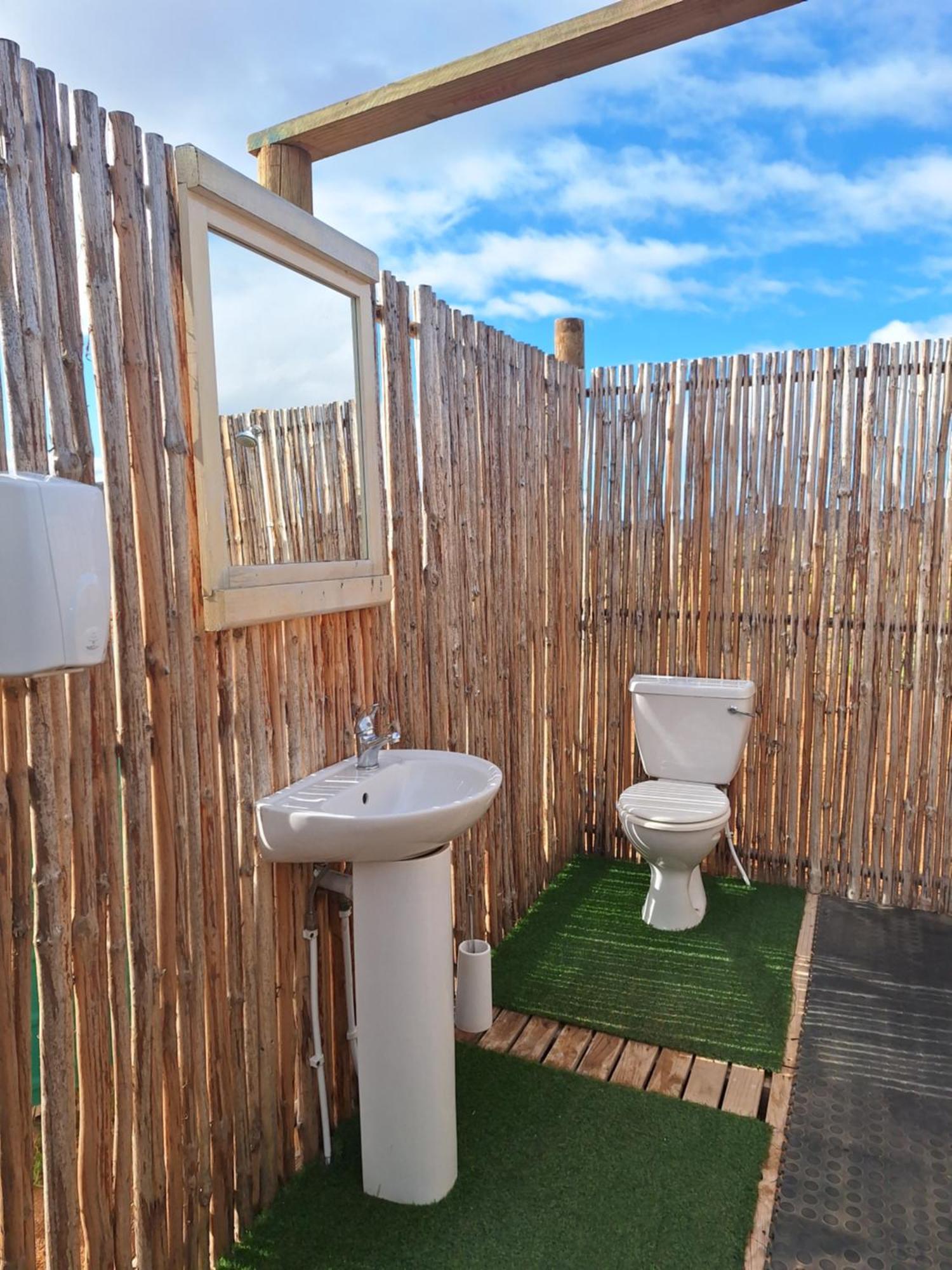 Karoo Rustic Caravan Campsite Ladismith